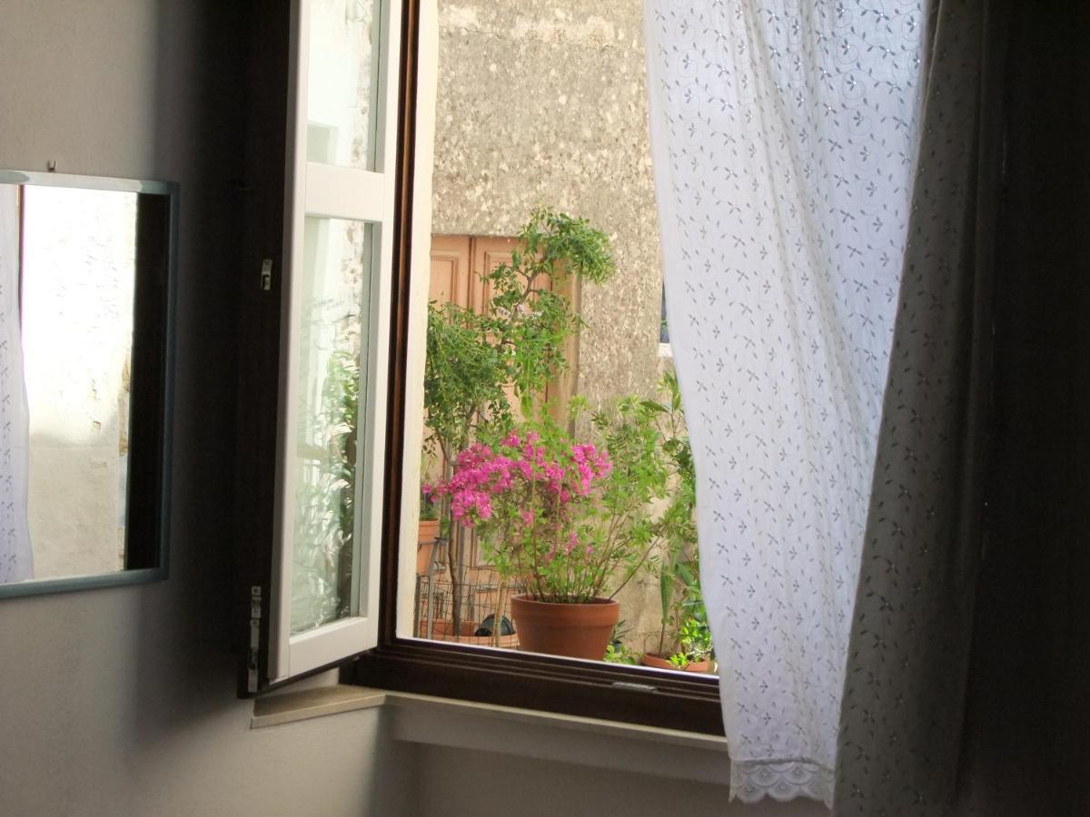 A Naca Villa Ragusa Exteriör bild