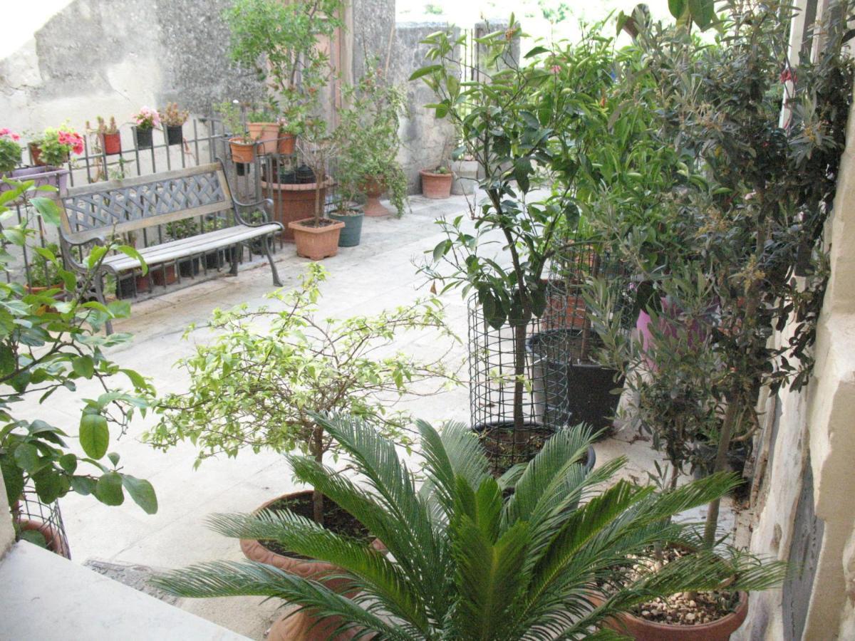 A Naca Villa Ragusa Exteriör bild